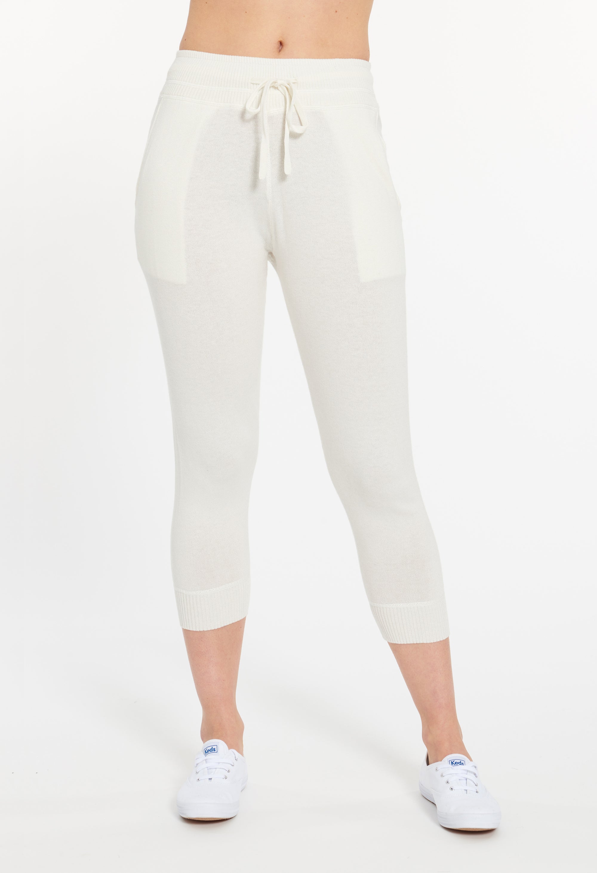 Marshmallow Cashmere Sagaponack Jogger,var-22855505281082,var-22855560757306,var-22855560790074,var-22855560822842,var-22855560855610