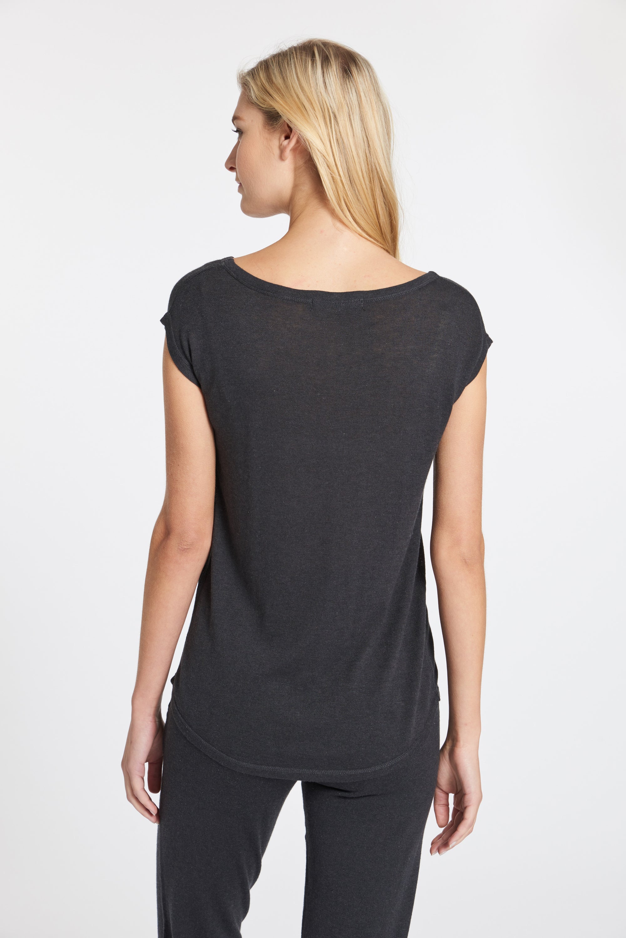 charcoal nantucket tee,var-7094259646522,var-7094259679290,var-7094259712058,var-7094259744826,var-7094259777594