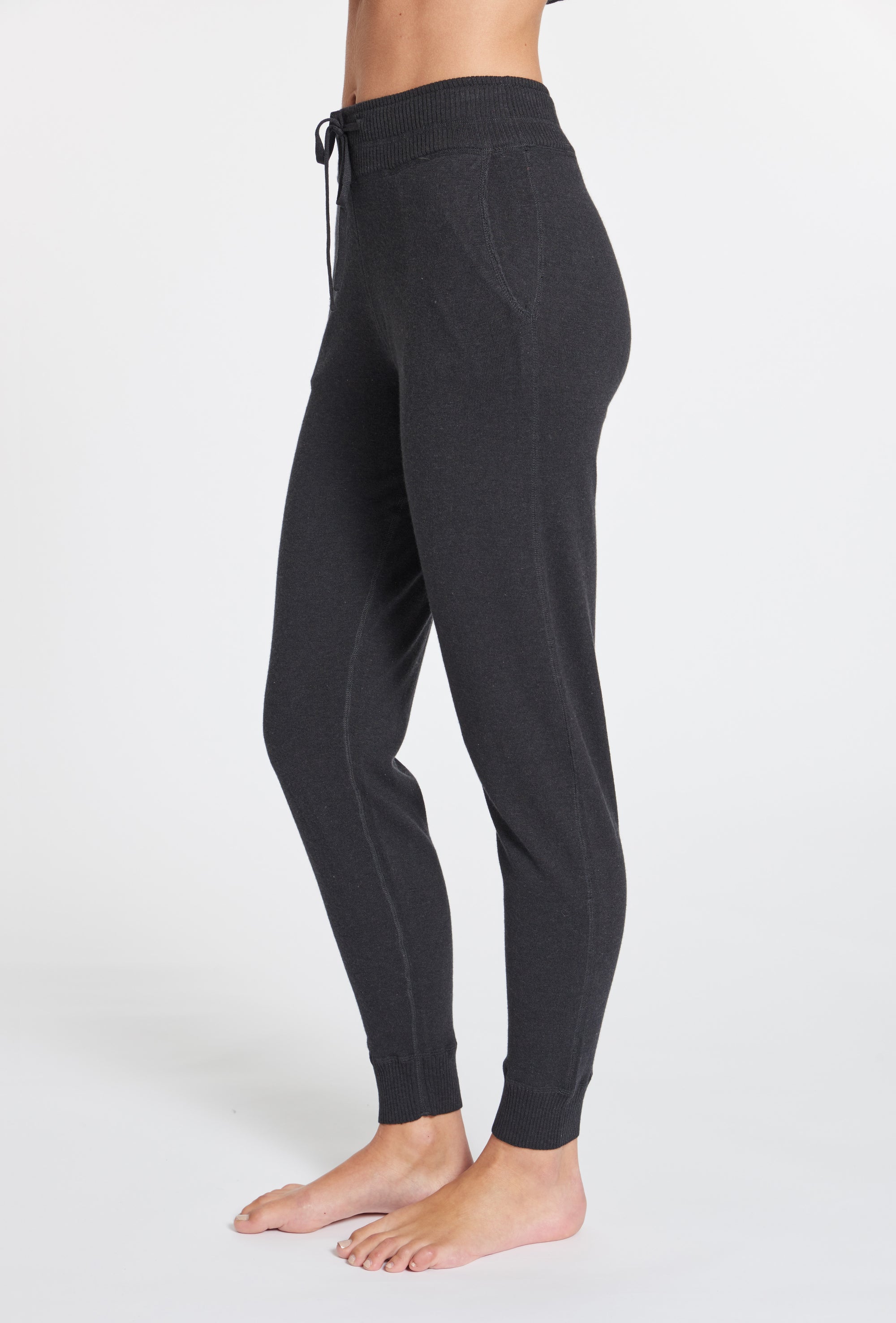 charcoal nantucket jogger,var-7094935486522,var-7094935519290,var-7094935584826,var-7094935617594,var-7094935650362