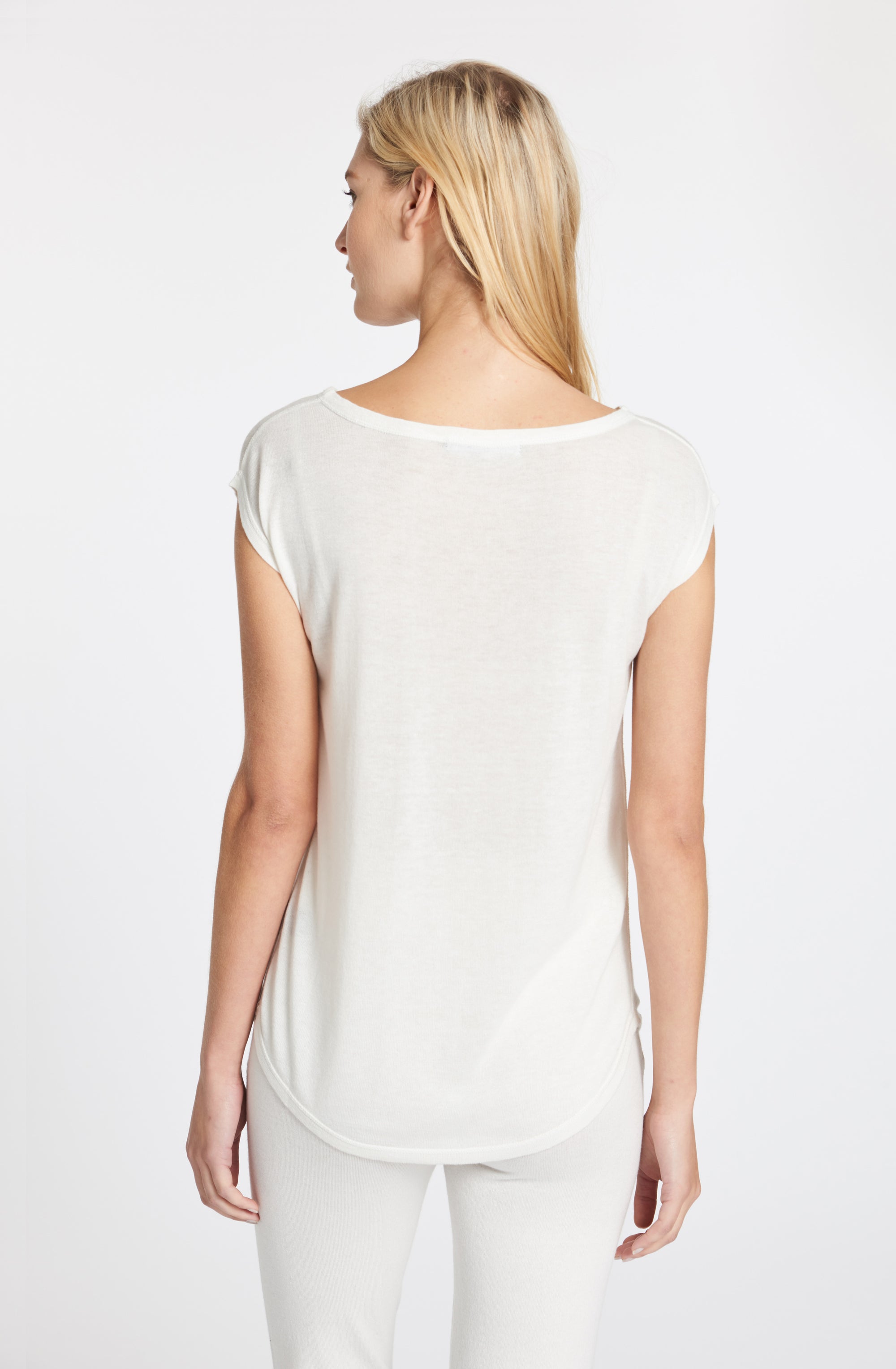 marshmallow nantucket tee,var-7094193881146,var-7094247686202,var-7094247718970,var-7094247751738,var-7094247784506