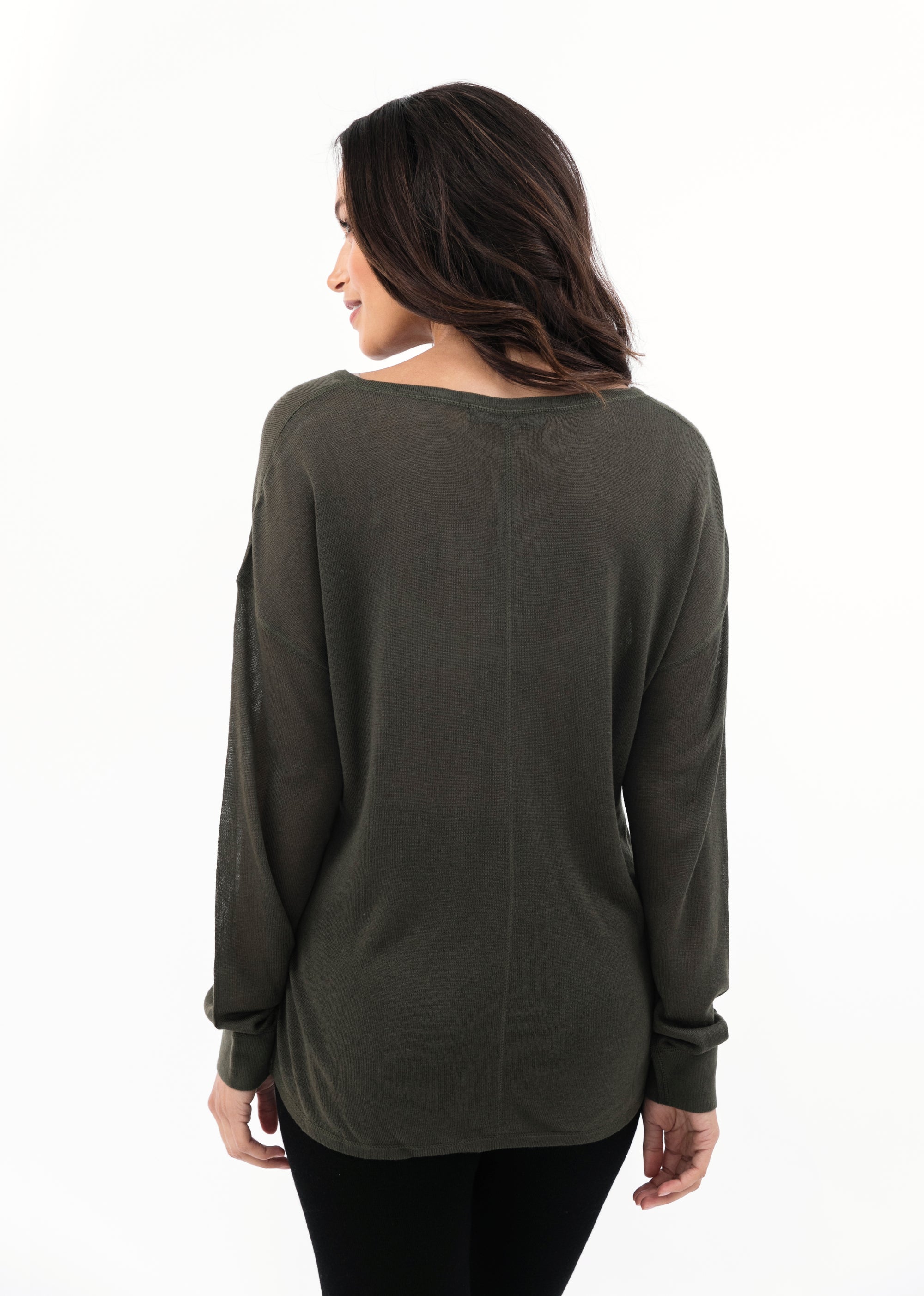 olive cashmere long sleeve tee,var-45272600782,var-45272600846,var-45272600910,var-45272600974,var-45272601038