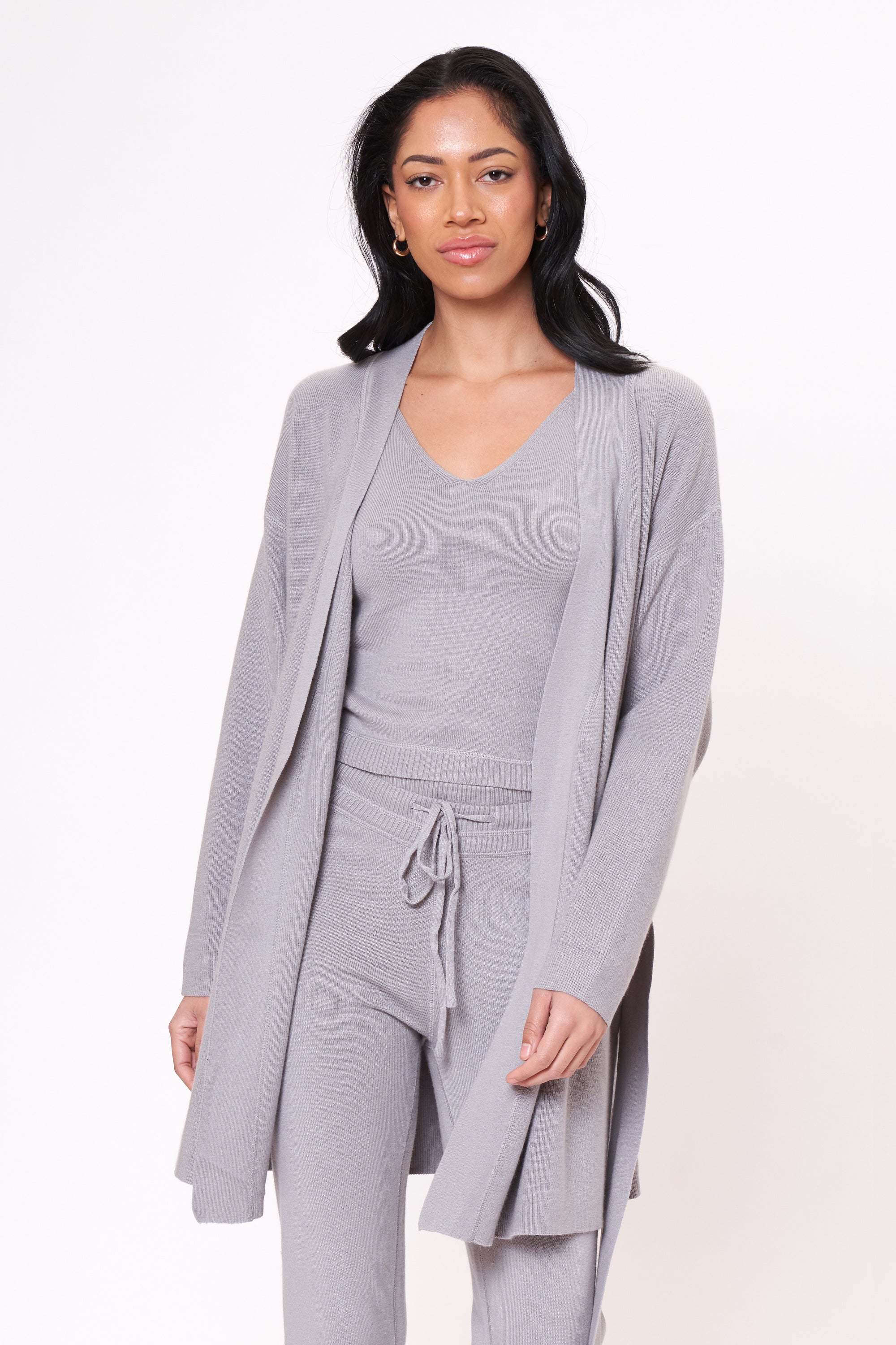 OAK BLUFF CARDIGAN ULTIMATE GRY,var-42587121516731,var-42587121582267,var-42587121647803,var-42587121713339,var-42587121778875