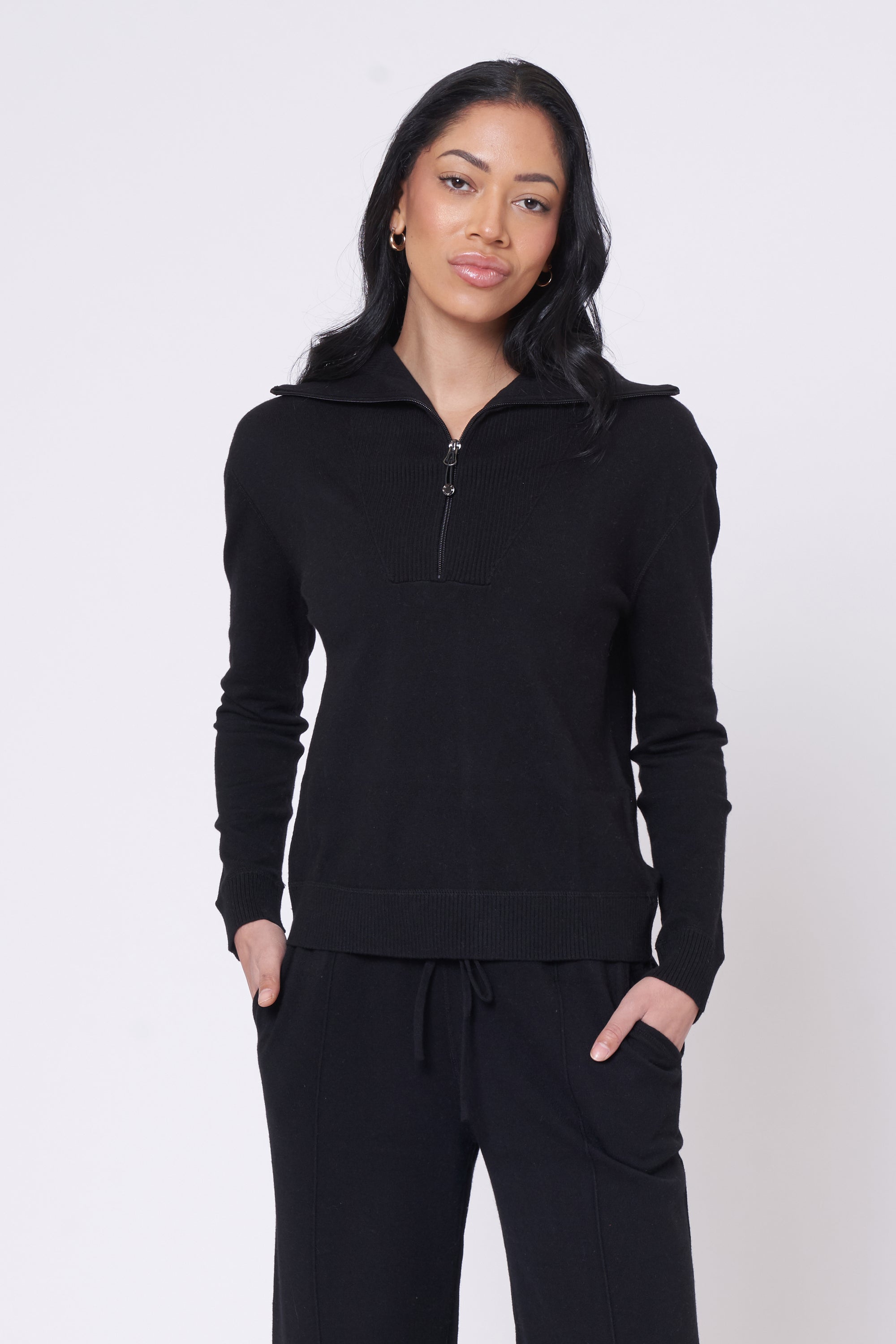 TISBURY HALF ZIP BLACK,var-42589654122683,var-42589654220987,var-42589654286523,var-42589654352059,var-42589654417595