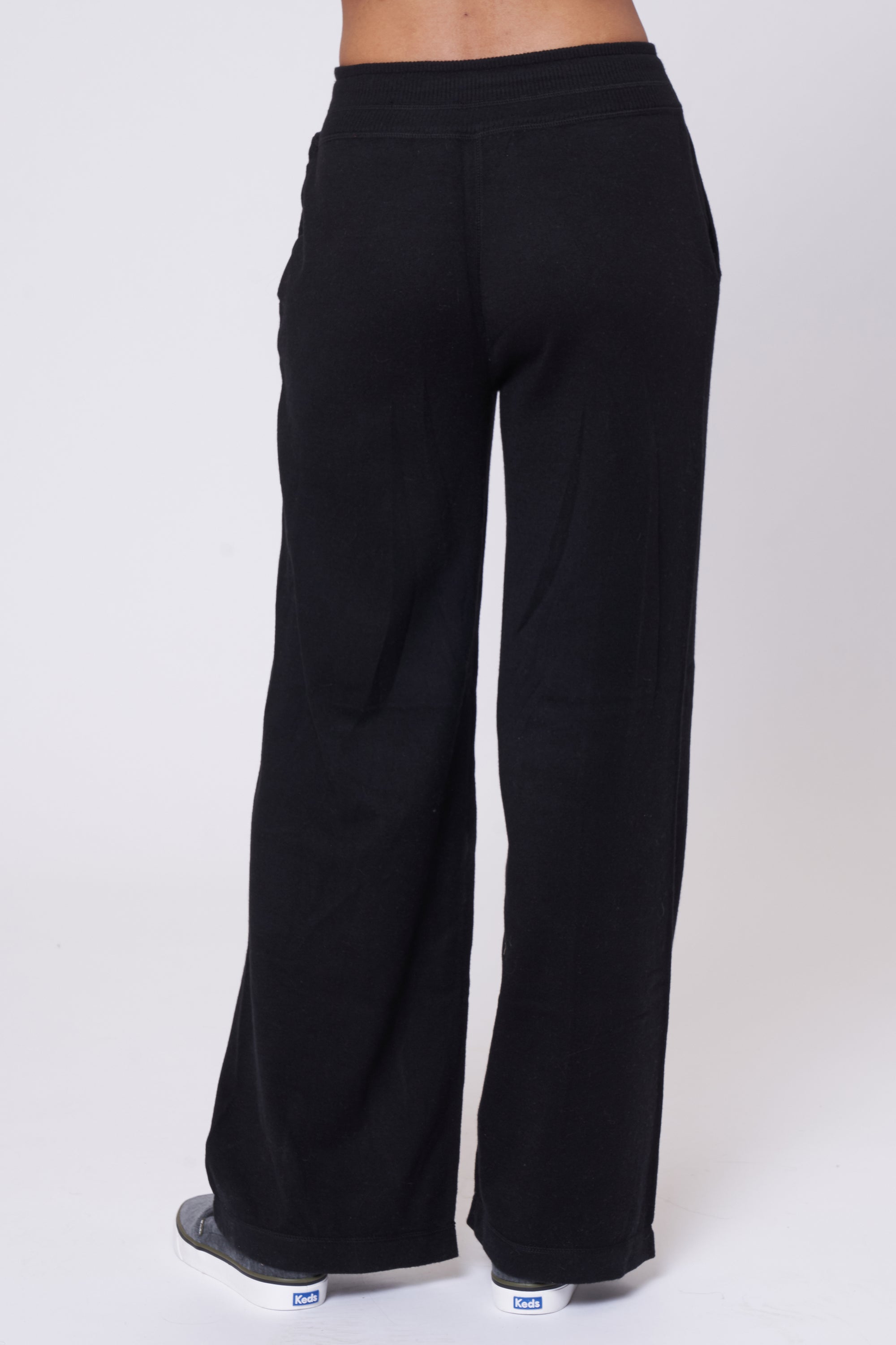 TISBURY WIDE LEG PANT BLACK,var-42590015553723,var-42590015619259,var-42590015684795,var-42590015750331,var-42590015815867
