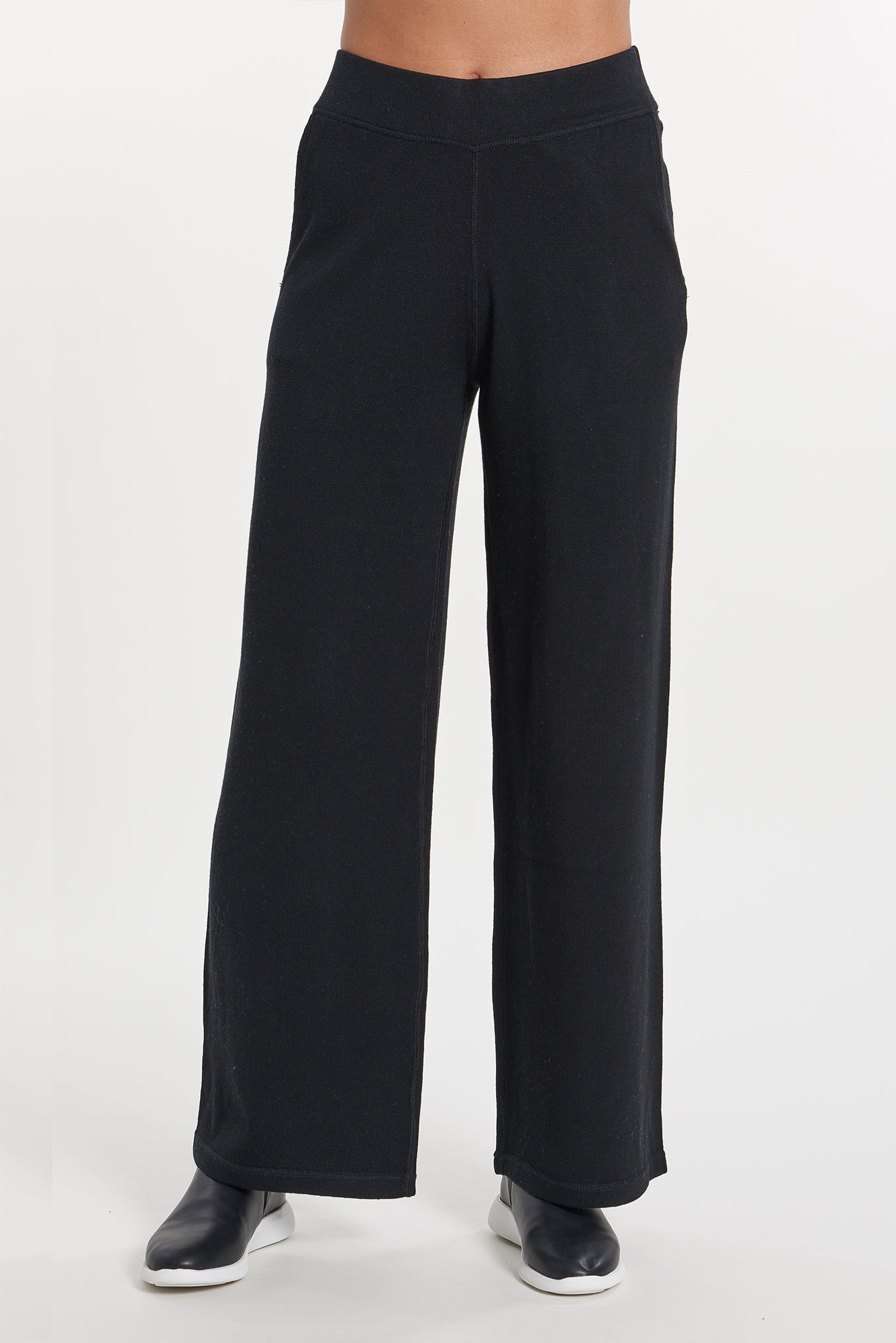 Black Cashmere Bondi Wide Leg Pant, var-31024037822522,var-31024037888058,var-31024037920826,var-31024037953594,var-31024037986362
