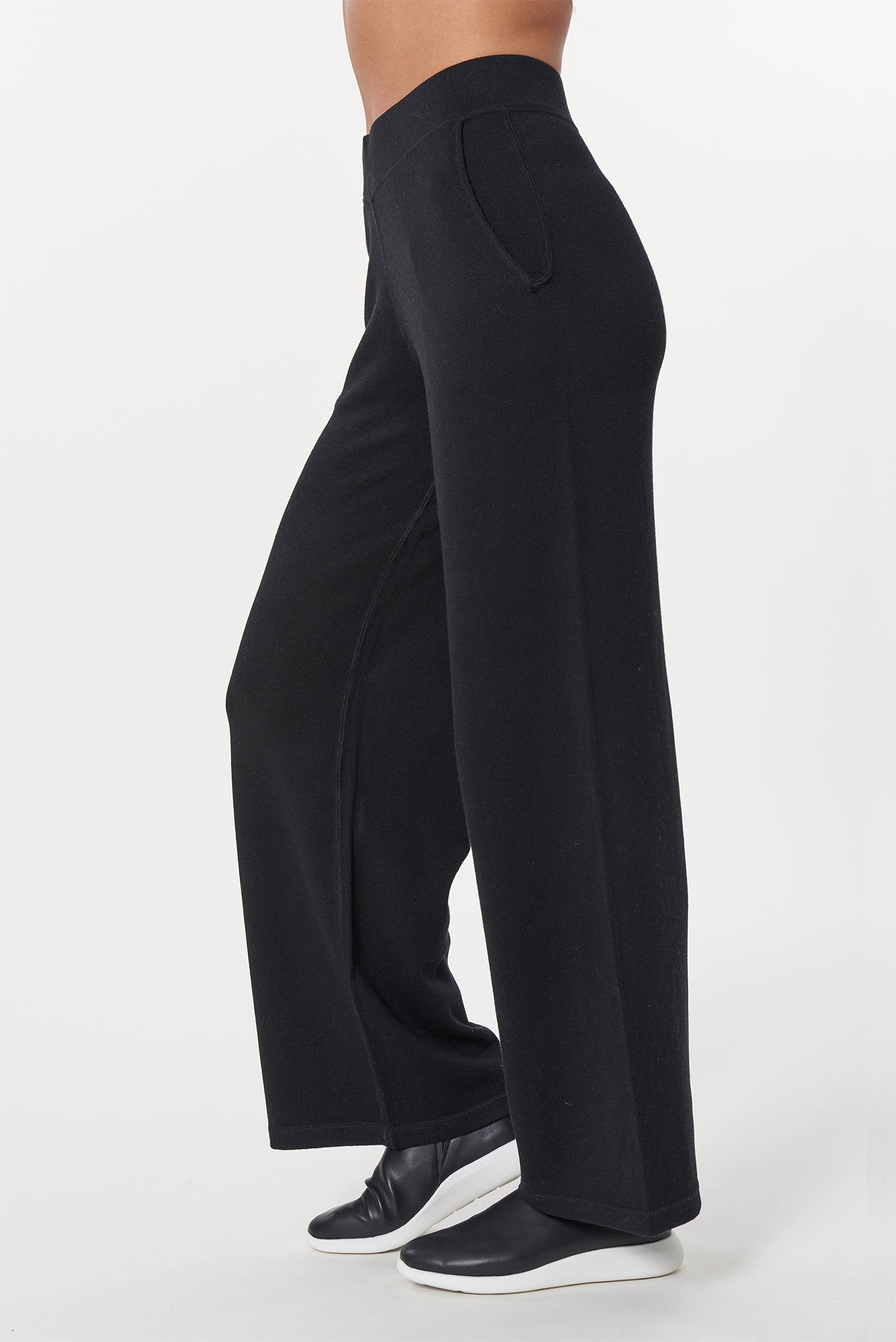 Black Cashmere Bondi Wide Leg Pant, var-31024037822522,var-31024037888058,var-31024037920826,var-31024037953594,var-31024037986362