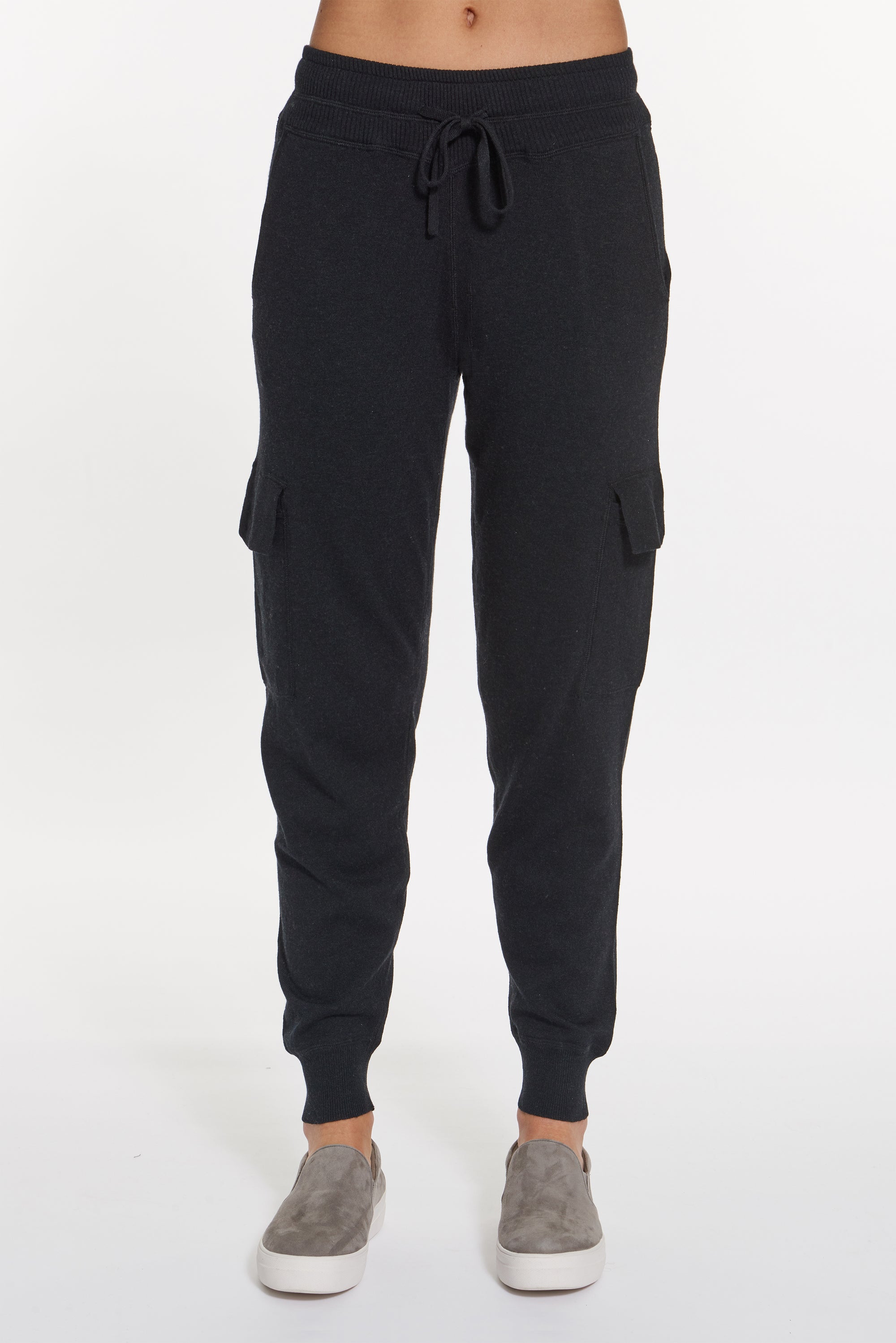 Black Heather Cashmere Gramercy Utility Jogger, var-31340986007610,var-31340986040378,var-31340986073146,var-31340986105914,var-31340986138682