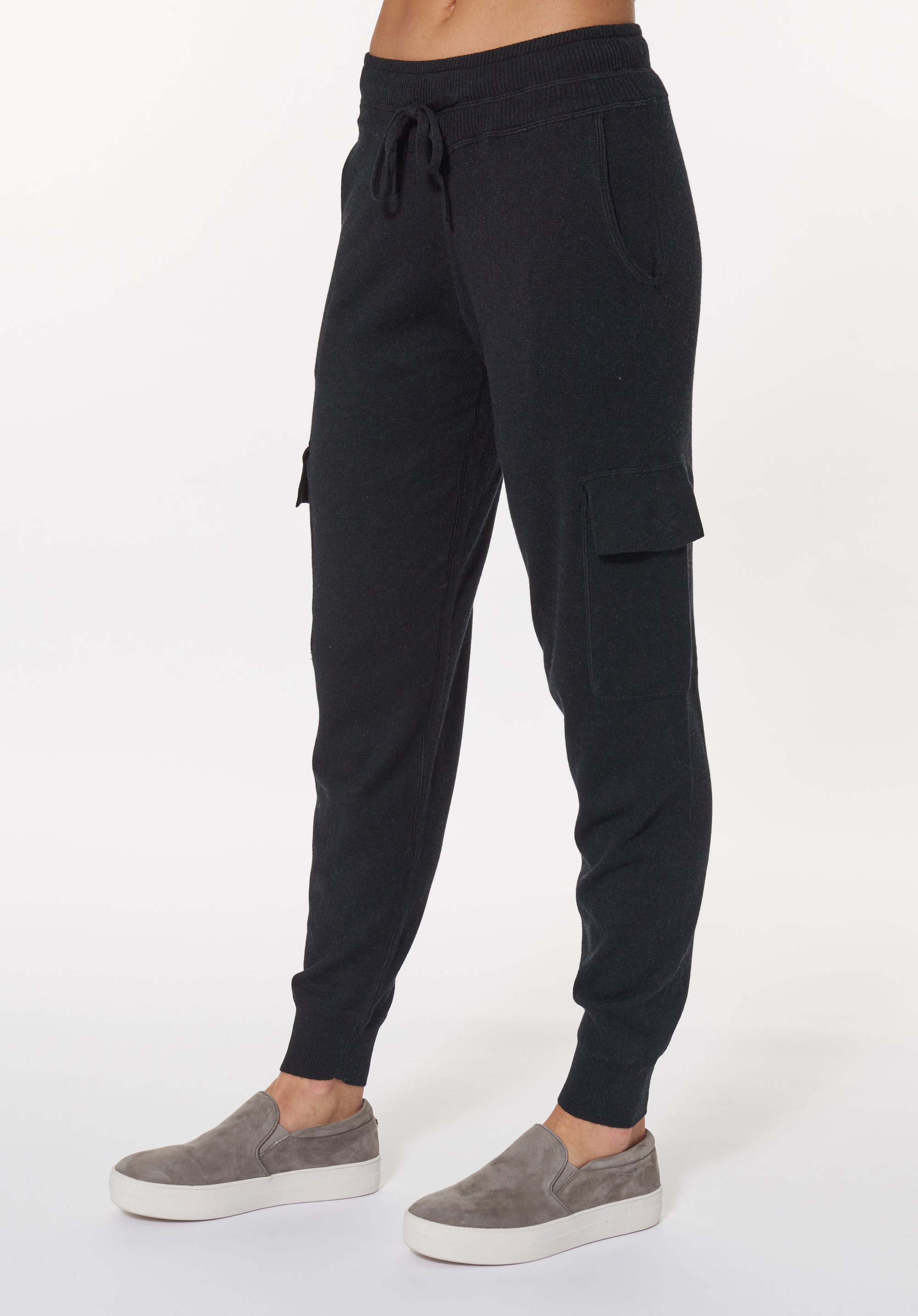 Black Heather Cashmere Gramercy Utility Jogger, var-31340986007610,var-31340986040378,var-31340986073146,var-31340986105914,var-31340986138682