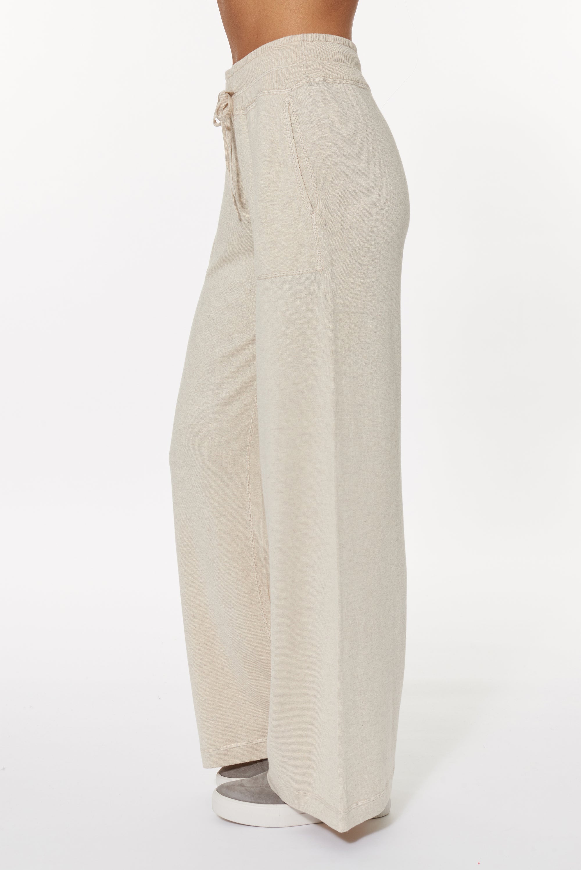 Oversize Slouch Women's Olive Cashmere Trousers | Johnstons